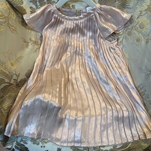 Baby girl’s dress